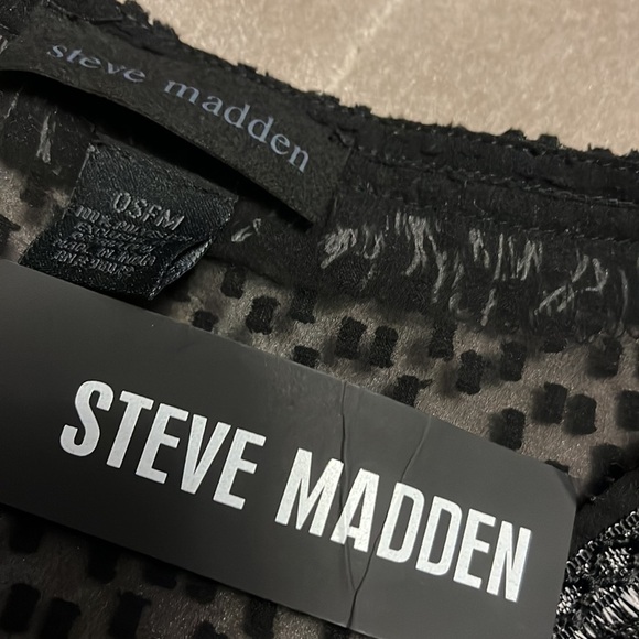 Steve Madden swim cover-up, one size fits, most, adjustable waist, deep V-neck - Picture 8 of 9